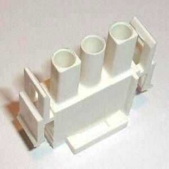 AMP Universal MATE-N-LOK Plug housing 3 Positions